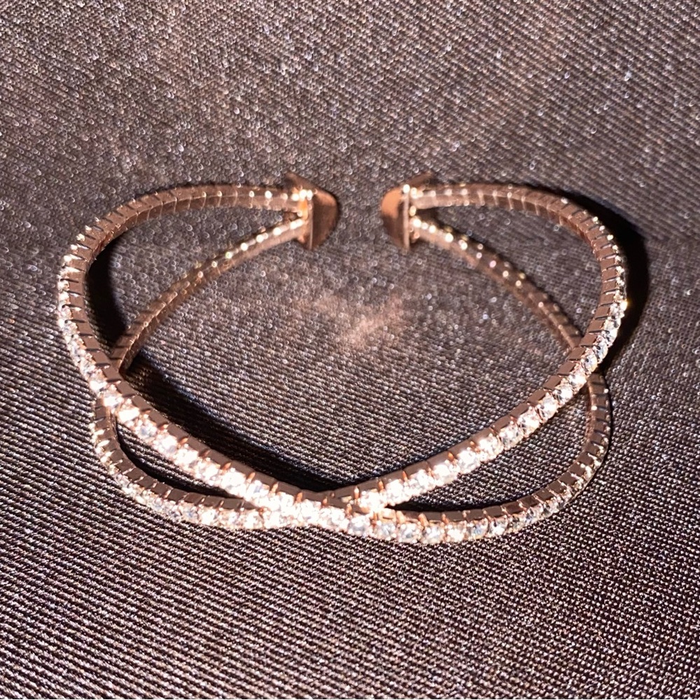 Elegant Rose Gold Crossover Bracelet